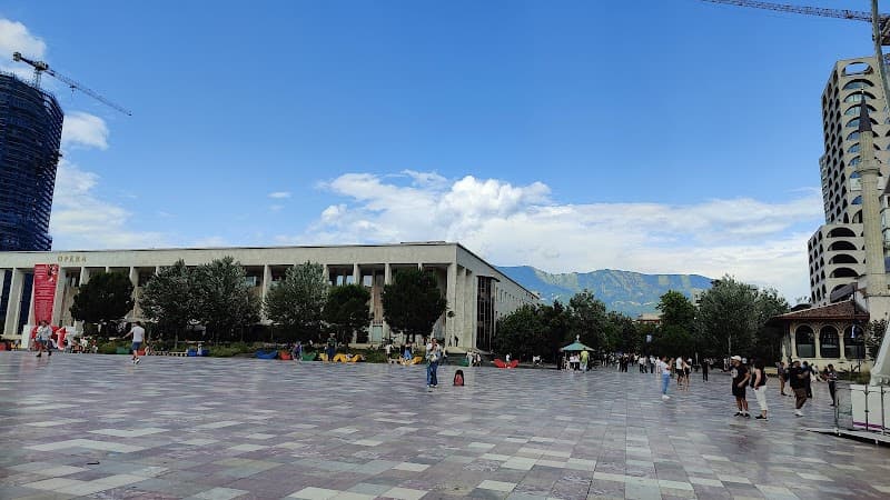 Skanderbeg Square